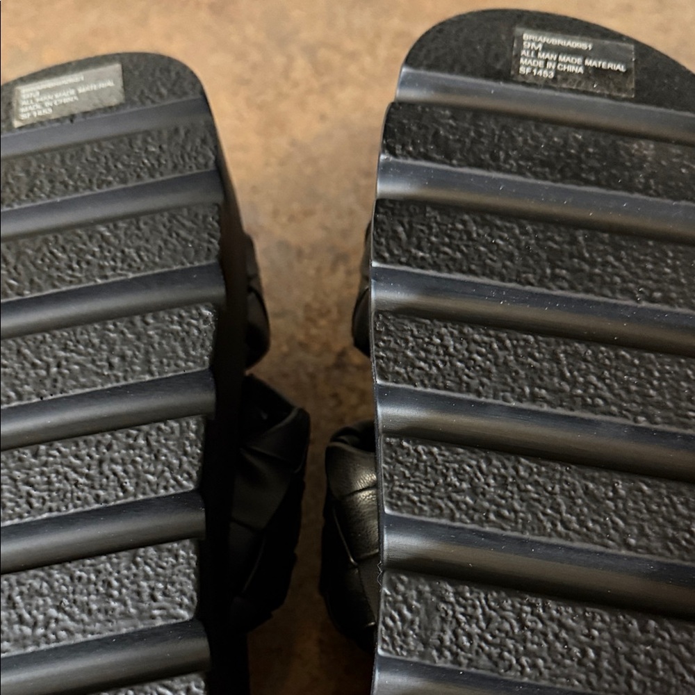 Steve Madden Black Braided Platform Slides - Picture 6 of 8